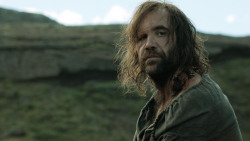 extant_GameOfThrones_4x07-Mockingbird_4105