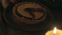 extant_GameOfThrones_4x07-Mockingbird_4184