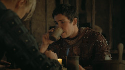 extant_GameOfThrones_4x07-Mockingbird_4212
