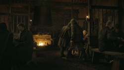 extant_GameOfThrones_4x07-Mockingbird_4255