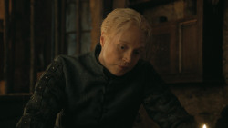 extant_GameOfThrones_4x07-Mockingbird_4373