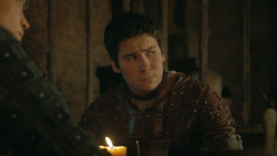 extant_GameOfThrones_4x07-Mockingbird_4416