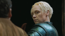extant_GameOfThrones_4x07-Mockingbird_4551