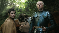 extant_GameOfThrones_4x07-Mockingbird_4639