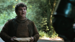 extant_GameOfThrones_4x07-Mockingbird_4719