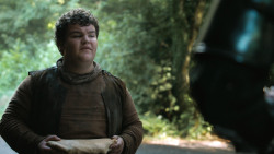 extant_GameOfThrones_4x07-Mockingbird_4720