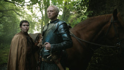 extant_GameOfThrones_4x07-Mockingbird_4728