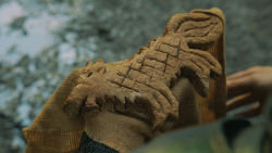 extant_GameOfThrones_4x07-Mockingbird_4766