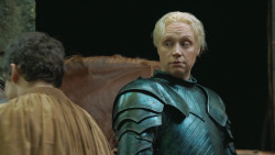 extant_GameOfThrones_4x07-Mockingbird_4785