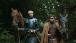 extant_GameOfThrones_4x07-Mockingbird_4839