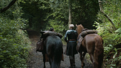 extant_GameOfThrones_4x07-Mockingbird_4872