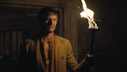 extant_GameOfThrones_4x07-Mockingbird_4963