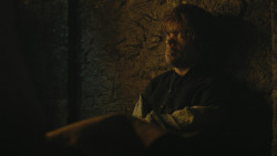 extant_GameOfThrones_4x07-Mockingbird_5186
