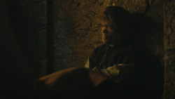 extant_GameOfThrones_4x07-Mockingbird_5327