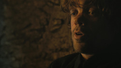 extant_GameOfThrones_4x07-Mockingbird_5487