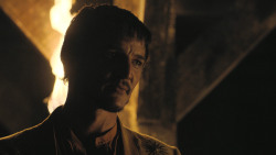 extant_GameOfThrones_4x07-Mockingbird_5620