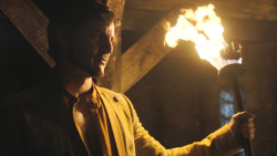 extant_GameOfThrones_4x07-Mockingbird_5631