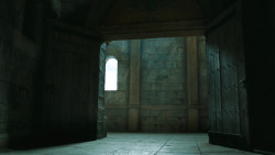 extant_GameOfThrones_4x07-Mockingbird_6356