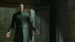 extant_GameOfThrones_4x07-Mockingbird_6741