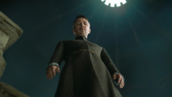 extant_GameOfThrones_4x07-Mockingbird_6825