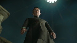 extant_GameOfThrones_4x07-Mockingbird_6826