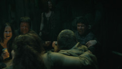 extant_GameOfThrones_4x08-TheMountainAndTheViper_0098