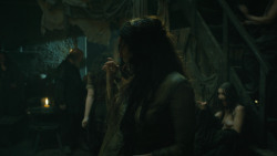 extant_GameOfThrones_4x08-TheMountainAndTheViper_0129