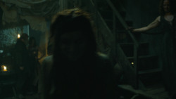 extant_GameOfThrones_4x08-TheMountainAndTheViper_0132