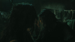extant_GameOfThrones_4x08-TheMountainAndTheViper_0184