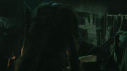 extant_GameOfThrones_4x08-TheMountainAndTheViper_0185
