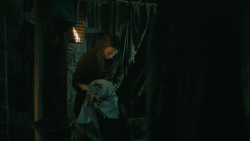 extant_GameOfThrones_4x08-TheMountainAndTheViper_0196