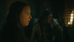 extant_GameOfThrones_4x08-TheMountainAndTheViper_0238