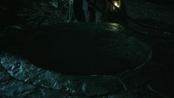 extant_GameOfThrones_4x08-TheMountainAndTheViper_0267