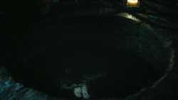 extant_GameOfThrones_4x08-TheMountainAndTheViper_0274