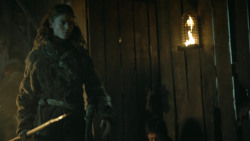 extant_GameOfThrones_4x08-TheMountainAndTheViper_0355