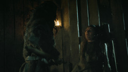 extant_GameOfThrones_4x08-TheMountainAndTheViper_0371