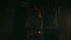 extant_GameOfThrones_4x08-TheMountainAndTheViper_0385