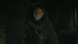 extant_GameOfThrones_4x08-TheMountainAndTheViper_0387