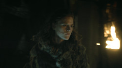 extant_GameOfThrones_4x08-TheMountainAndTheViper_0388
