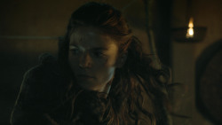 extant_GameOfThrones_4x08-TheMountainAndTheViper_0393