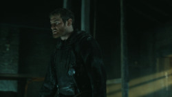 extant_GameOfThrones_4x08-TheMountainAndTheViper_0451