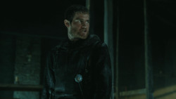extant_GameOfThrones_4x08-TheMountainAndTheViper_0452