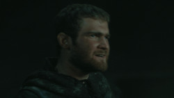 extant_GameOfThrones_4x08-TheMountainAndTheViper_0466