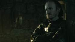 extant_GameOfThrones_4x08-TheMountainAndTheViper_0581
