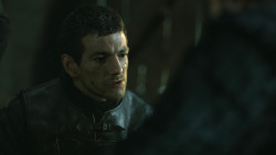 extant_GameOfThrones_4x08-TheMountainAndTheViper_0590