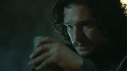 extant_GameOfThrones_4x08-TheMountainAndTheViper_0631
