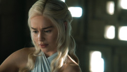 extant_GameOfThrones_4x08-TheMountainAndTheViper_0794