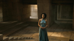 extant_GameOfThrones_4x08-TheMountainAndTheViper_0876