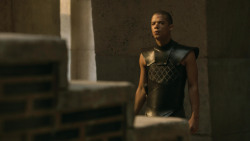 extant_GameOfThrones_4x08-TheMountainAndTheViper_0932