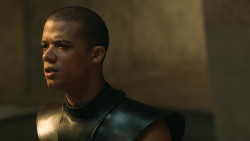 extant_GameOfThrones_4x08-TheMountainAndTheViper_0947